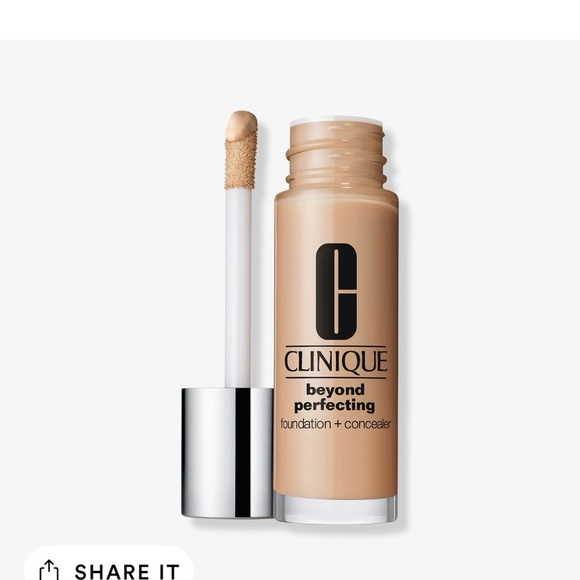 Clinique Beyond Perfecting 2 in 1 Foundation & Concealer in Cork - Picture 1 of 5